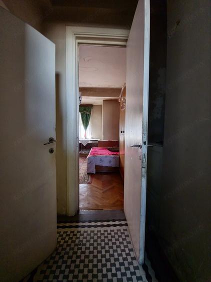 Apartament cu 4 camere decomandat în Universitate