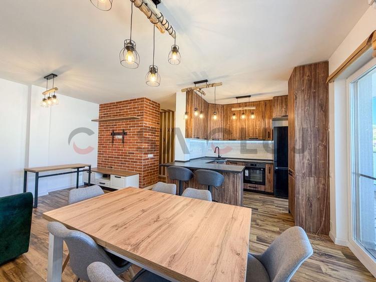 Apartament cu 3 camere semidecomandat, mobilat în Borhanci