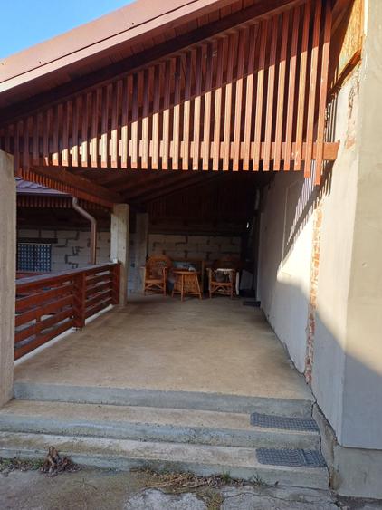 Casă cu 4 camere în Măzănăești