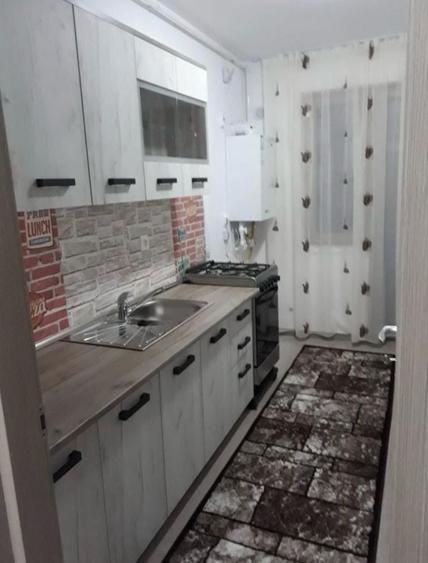 Apartament cu 2 camere decomandat în Trivale