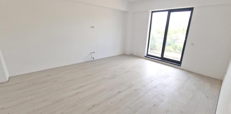 Apartament cu 3 camere decomandat în Galata