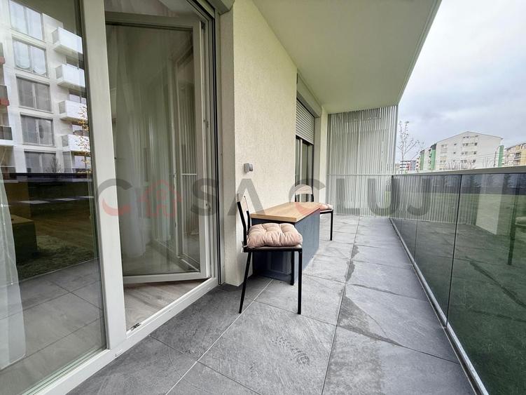 Apartament cu 2 camere semidecomandat, mobilat în Iris