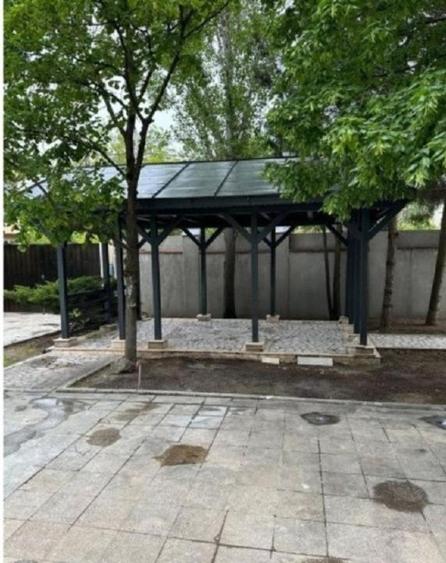 Casă individuală cu 5 camere cu Teren 1000 Mp în Drumul Taberei