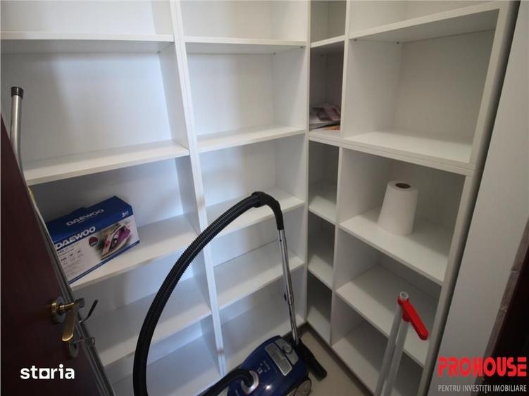 Apartament cu 3 camere decomandat în Mioriței