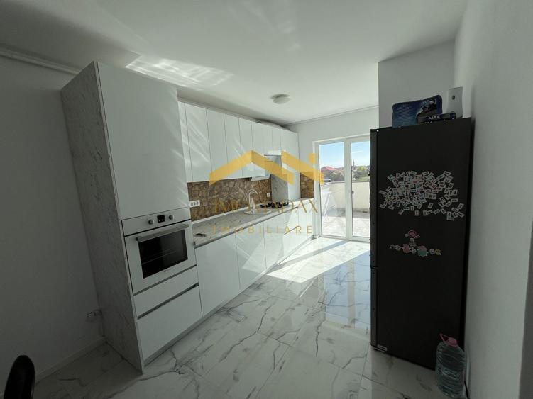 Apartament cu 3 camere decomandat, mobilat în Giarmata-Vii
