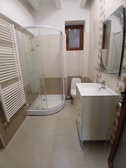 Apartament cu 3 camere în Primăverii