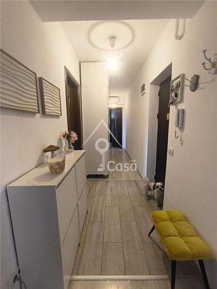 Apartament cu 3 camere decomandat în Apărătorii Patriei
