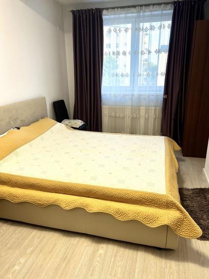 Apartament cu 3 camere decomandat în Fundeni