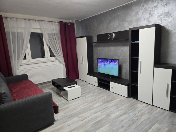Apartament cu 2 camere semidecomandat în Crângași