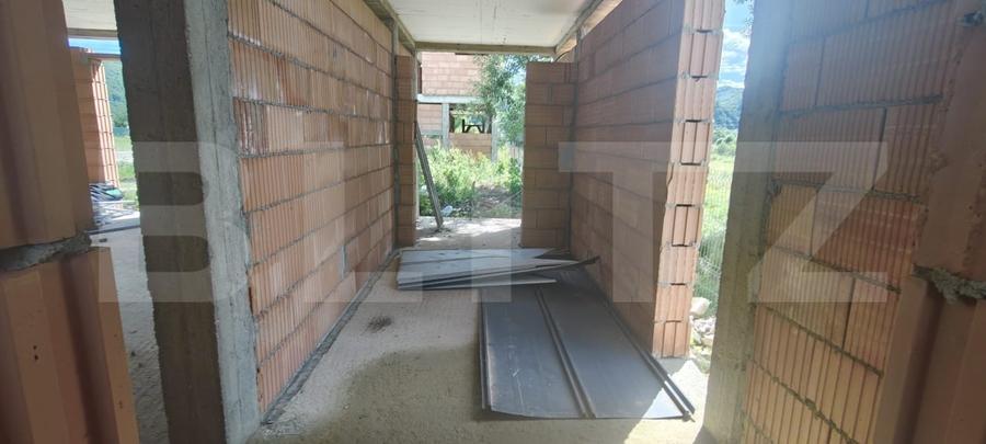 Casă individuală cu 4 camere cu Canalizare în Năsăud