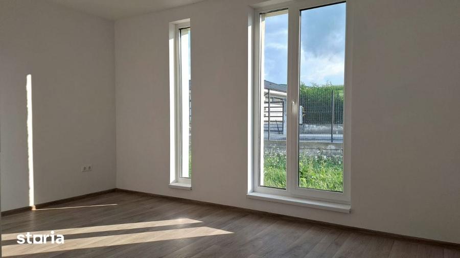 Casă cu 4 camere cu Teren 500 Mp în Baciu