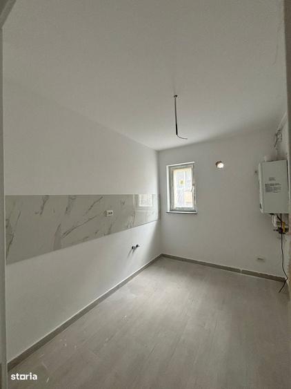 Apartament cu 3 camere în Est