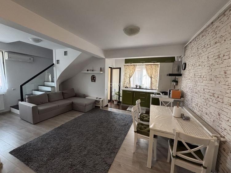 Inchiriez apartament doua camere si loc parcare
