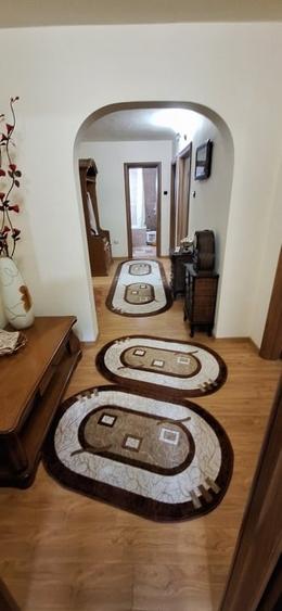 Apartament cu 3 camere decomandat în Nicolae Titulescu