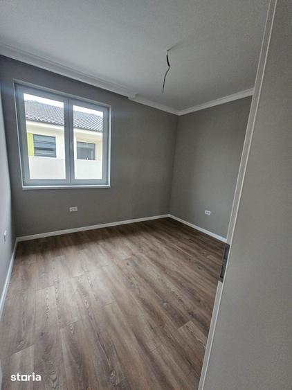Casă cu 4 camere cu Teren 440 Mp în Central