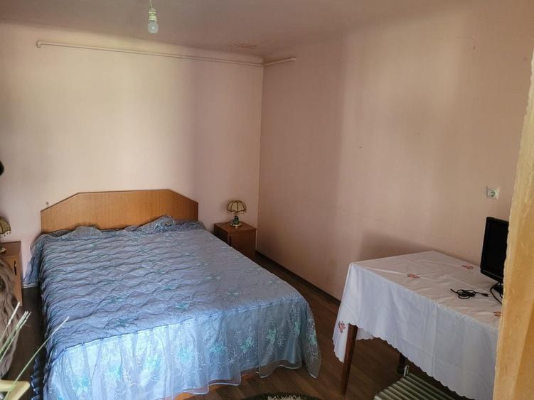 Casă cu 3 camere în Ezeni
