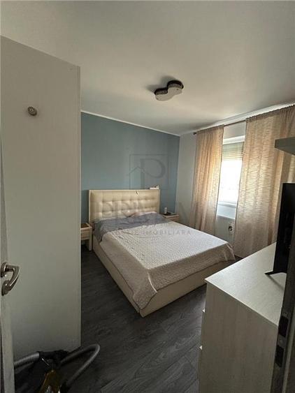 Apartament cu 2 camere semidecomandat, mobilat în Giroc
