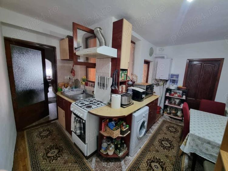Casă cu 3 camere cu Teren 166 Mp în Central