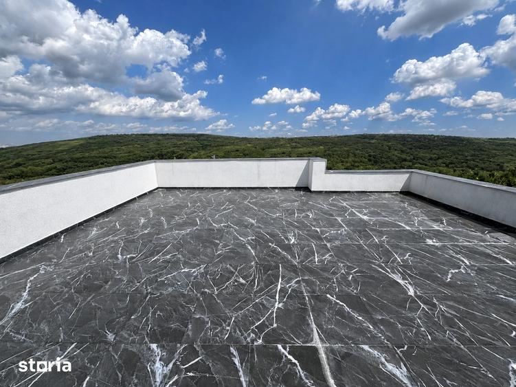 Casă cu 4 camere cu Teren 270 Mp în Rediu