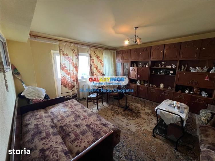 Apartament cu 2 camere decomandat în Democrației