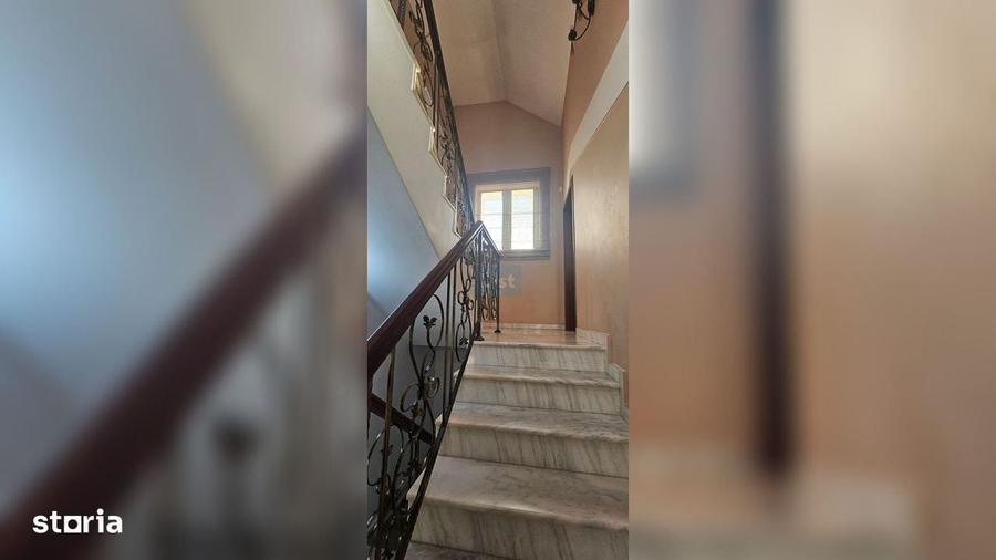 Casă cu 4 camere în Central