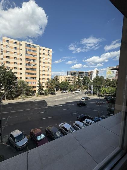 Apartament cu 3 camere decomandat în Găvana
