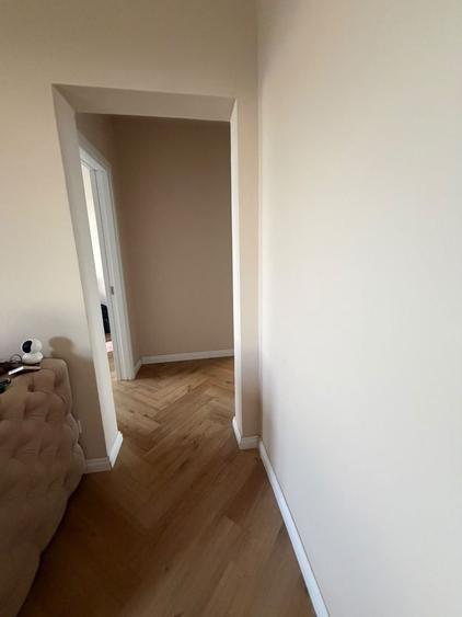 Apartament cu 3 camere decomandat în Sud