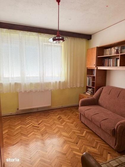 Apartament cu 4 camere în Ultracentral