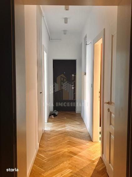 Apartament cu 3 camere în Schei