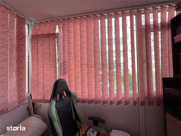 Apartament 3 camere cf 1 semidecomandat zona Micro 3 - 16