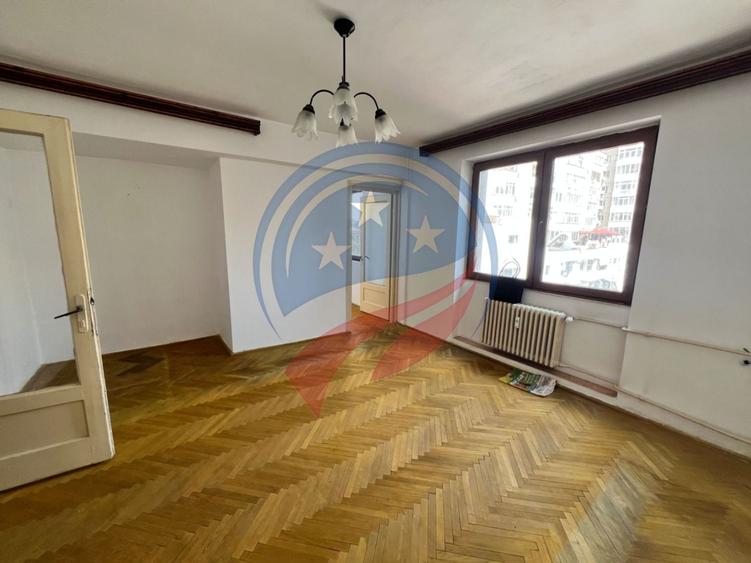 Apartament cu 2 camere semidecomandat în Ultracentral