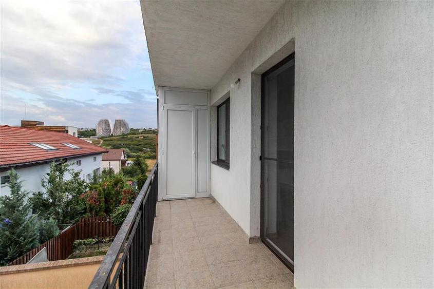 Apartament cu 3 camere semidecomandat, mobilat în Mănăștur