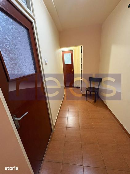 Apartament cu 2 camere decomandat în Crângași