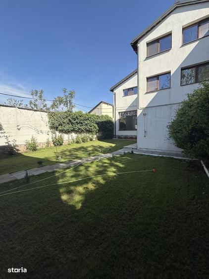 Casă cu 4 camere în Nicolae Bălcescu