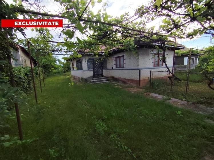 Casă individuală cu 4 camere cu Canalizare în Măgureni
