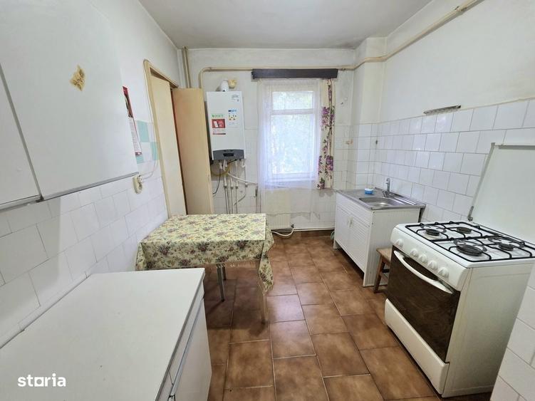 Apartament cu 2 camere semidecomandat în Hipodrom