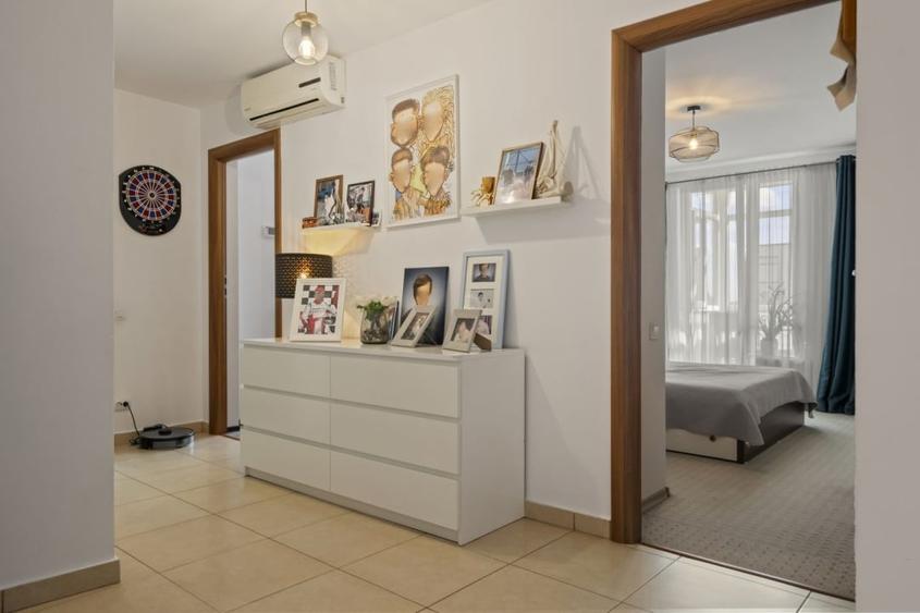 Apartament cu 3 camere decomandat, mobilat în Otopeni