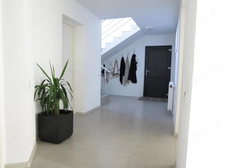 Casă cu Teren 960 Mp în Odaia Manolache