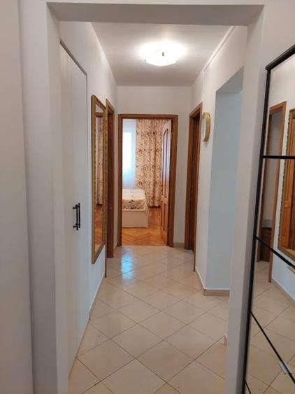 Apartament cu 2 camere decomandat, mobilat în Podul de Fier