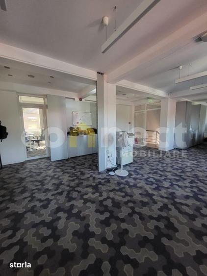 Spațiu comercial, de 140 mp, în Gruia