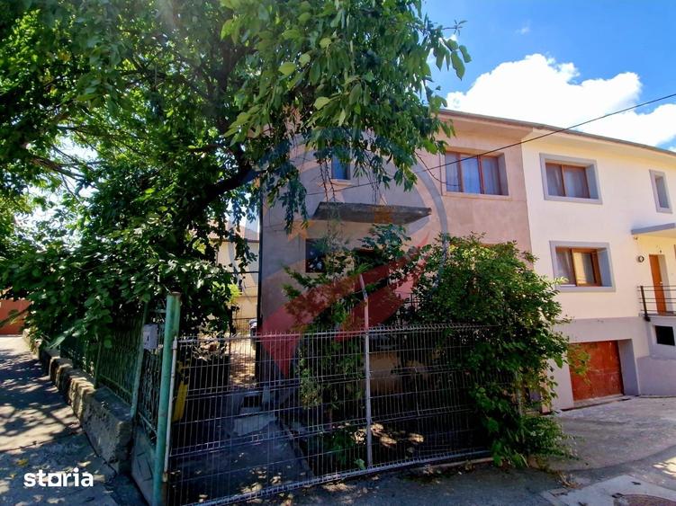Casă cu 5 camere cu Teren 252 Mp în Central