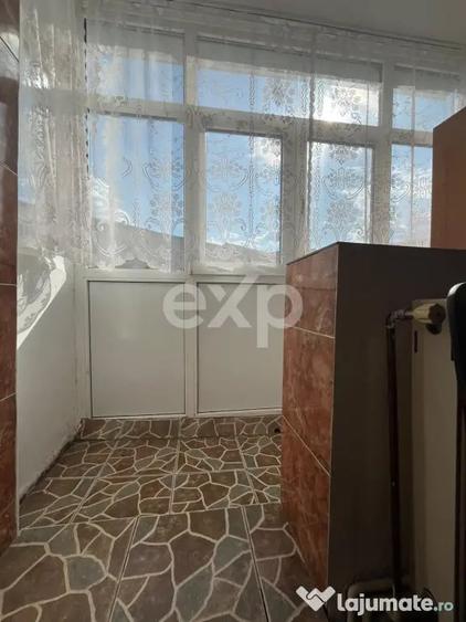 Vanzare 2 camere central etaj 3 mobilat+utilat Gaesti - 3