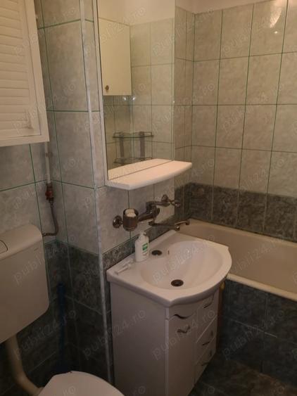 Apartament cu 3 camere decomandat în Vest