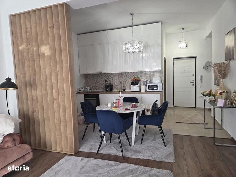 Apartament cu 3 camere în Dămăroaia