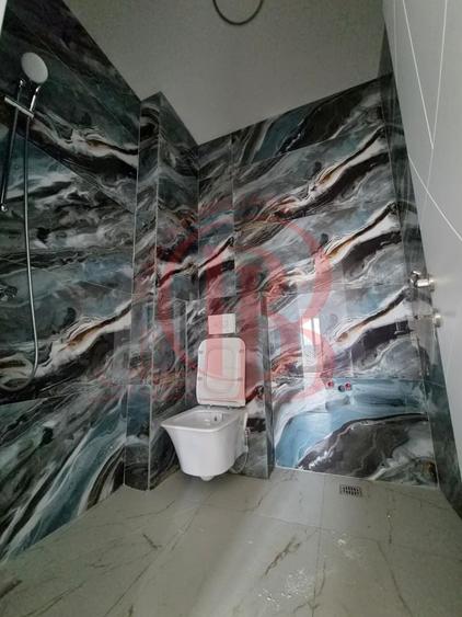 Apartament cu 3 camere decomandat în 1 Decembrie 1918