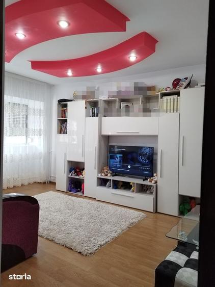 Apartament cu 3 camere decomandat în Dorobanți