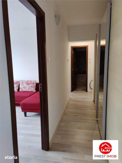 Apartament cu 2 camere decomandat în Cornișa