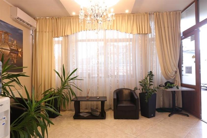 Hotel/Pensiune, de 451 mp, în Antiaeriană