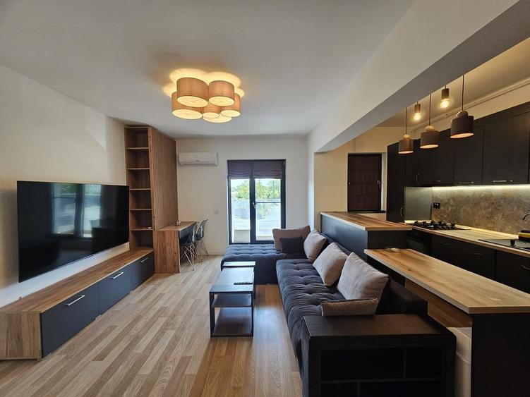 Apartament cu 2 camere decomandat, mobilat în Metro 2