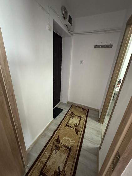 Garsonieră decomandată în Podu Roș